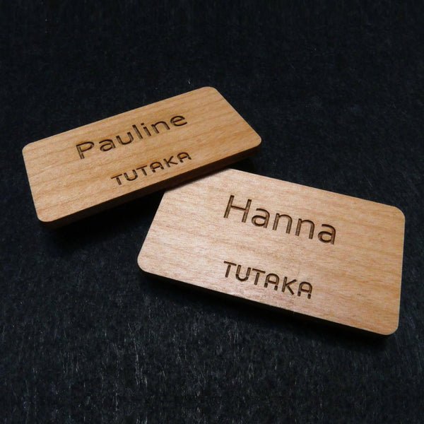 Namensschilder aus Holz ohne Magnethalterung